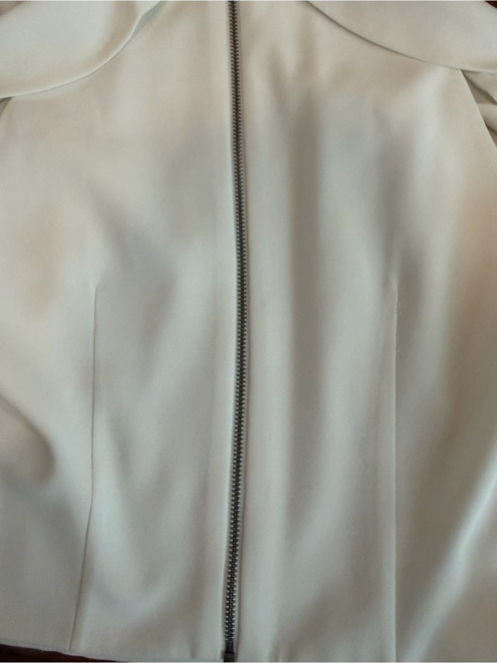 Alice + Olivia White Cold Shoulder High Neck Crop Top Size 4 - Picture 4 of 4